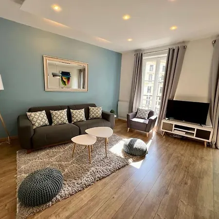 Newly Renovated Spacious In Montorgeuil Area Appartamento *